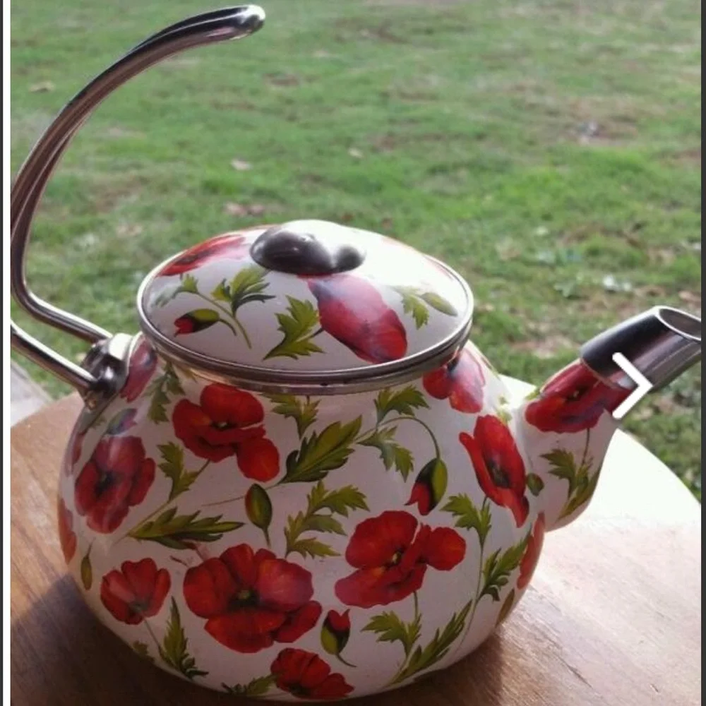 Elegant Floral Teapot with Red Poppy Pattern